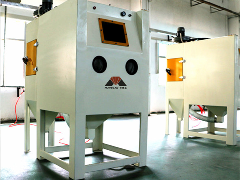 What is the difference of the sand blasting machine and shot blasting machine?(图1)